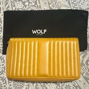 WOLF “Maria Jewelry Portfolio” in mustard